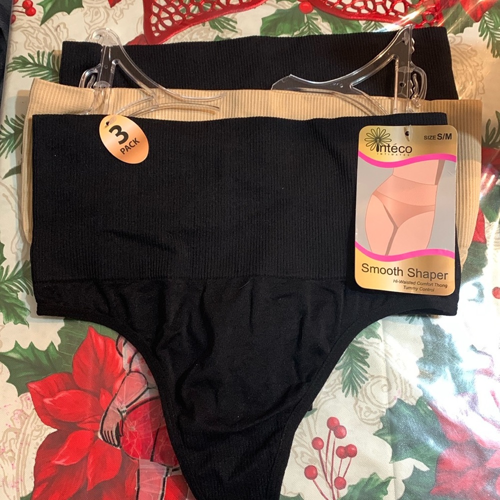 NWT Pack of 3 Underwears
